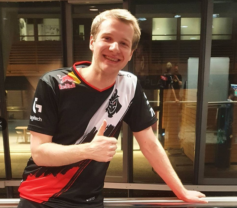 开云体育官方网站-CLG碾压FNC，Jankos完成史诗逆转峡谷大战全球总决赛，让粉丝疯狂欢呼的简单介绍