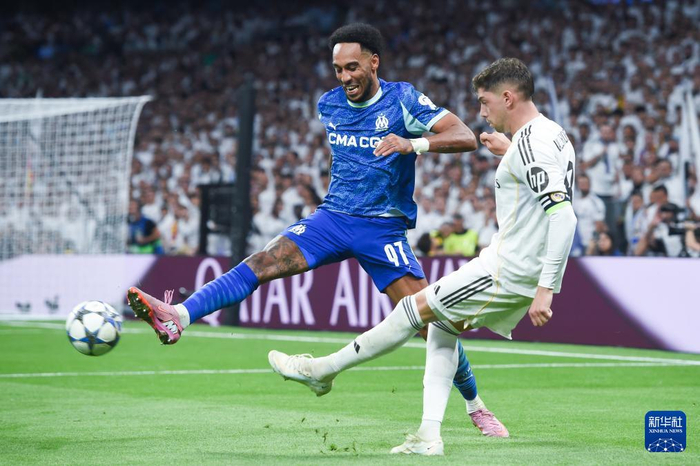 马赛队在比赛中遭遇了严重的挫折 马赛队在比赛中遭遇了严重的挫折