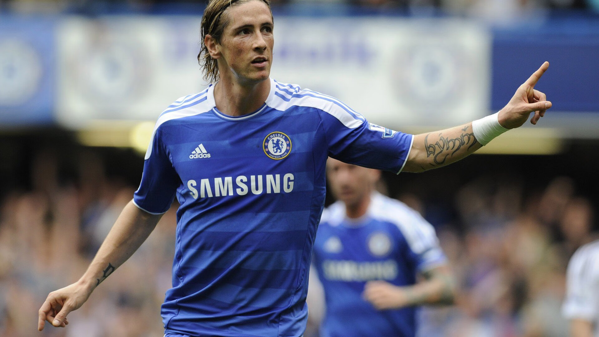 橙衣风暴再起，孔德关键节点连续得分，荷兰力克乌拉圭挺进争冠战